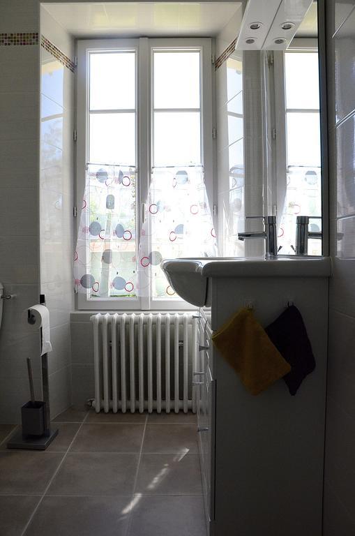 Le Vieux Noyer Bed & Breakfast